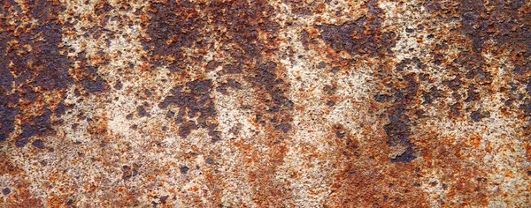 詳細なビューを閉じます空白の濃い赤茶色の歴史的な時代のアートスタイルの重い穀物ハウス層のデザイン 使用される固体石の亀裂汚れラスタブ亜鉛ピールレンガ空の白い灰色のフェンステキストスペース — ストック写真