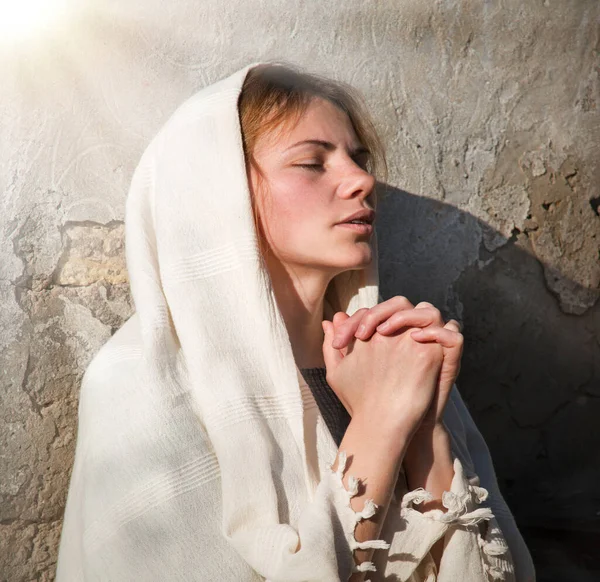 Modest Holy Bless Adult Saint Kneel Beg Lord Plead Help — Stock Photo, Image