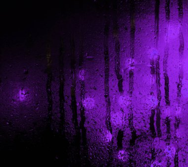 Yakın plan parlak eflatun rengi ışıl ışıl, mutlu noel partisi tebrik kartı, odak sanatının yumuşak şekli. Kapatın vintag vintro şehir sokak arabası mutlu arifesi sihirli lumin ampul flaş kar mekanı tasarımı