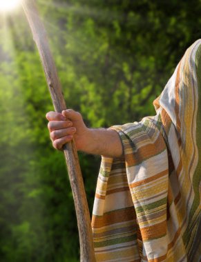 Geçmişe dönük kırsal araçları kapatın. Ortaçağ kırsal sürüsü yetişkin bilge çoban işçi azizi John Baptist 'e adanmıştır. Orta Doğu 'nun kutsal Yahudi cübbesi. Tanrı' ya dua et de İncil 'deki çubuk sembolü kavramı için dua et.