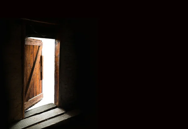 Вік Коричневої Печерної Підлоги Підвал Форт Стабільний Стояк Руйнує Отвір — стокове фото