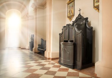 Berdichev, Ukrayna. 15 Ağustos 2023. Karmelitlerin Katedrali. İç görünüm