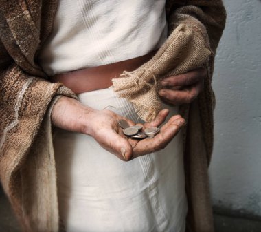 Retro East Israil fakir, kırsal Yahudi, Arap, erkek, çok şanslı bir fiyat. İnsan yaşlısı hain parmak, kötü şans ver, 30 sadaka dolandırıcılığı, yahudi doları anlaşma, çuval, masal konsepti.