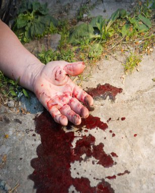 Hıristiyan adam, İncil, acı dolu silah yaralanma, yaralanma, yaralanma, yaralanma, yaralanma, yaralanma, yaralanma, yaralanma.