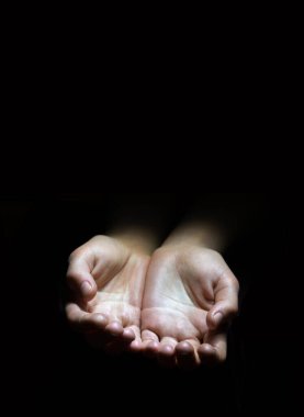 Kapalı, kutsal, genç, kutsal yahudi bayan 2 açık bardak tut, yalvar, Tanrı 'nın sevgisini kutsa. Eski İncil tarihini kapat Arap erkek çocuk günahkar ruh şükürler olsun ki mesaj uzayı var. 