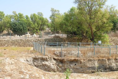 Parktaki eski kalıntılar, Ashkelon, İsrail