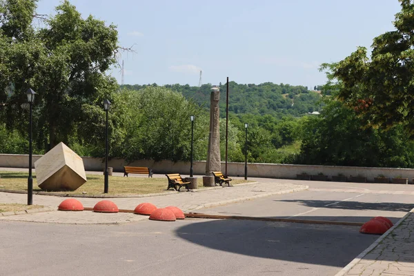 Veduta Della Colonna Sul Territorio Del Forte Medievale Soroca Moldavia — Foto Stock