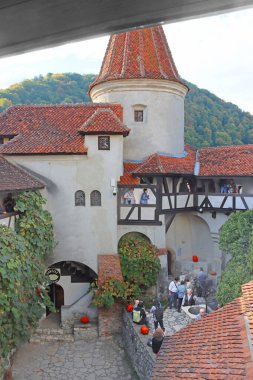 Brasov, Romanya - 13 Ekim 2023: Bran Kalesi