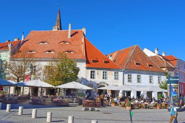 Sibiu, Romanya - 14 Ekim 2023: Küçük Meydan