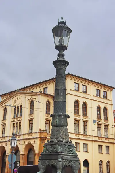 Fener Maximilianstrasse, Münih, Almanya