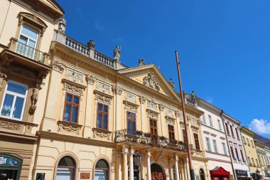 Kosice, Slovakya - 26 Mayıs 2025: Eski belediye binası