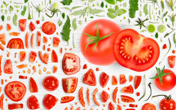 Fond Abstrait Composé Morceaux Légumes Tranches Feuilles Tomates Rouges Sur — Photo