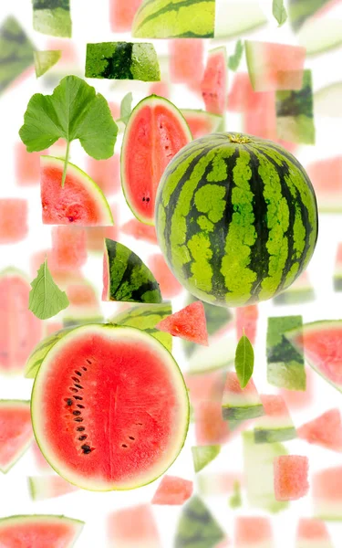 Abstracte Achtergrond Gemaakt Van Watermeloen Fruit Stukken Plakken Bladeren Geïsoleerd — Stockfoto