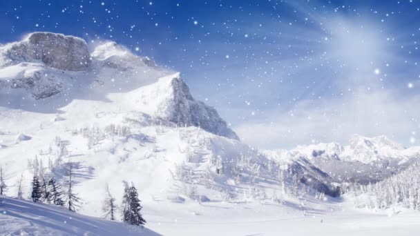 Schneebedeckte Berge Mit Strahlender Sonne Und Fichten Fallender Schneefall Winter — Stockvideo