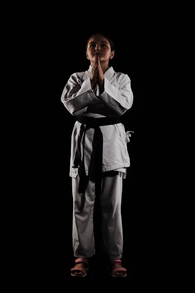 Chica Joven Haciendo Karate Niño Kimono Sobre Fondo Negro — Foto de Stock