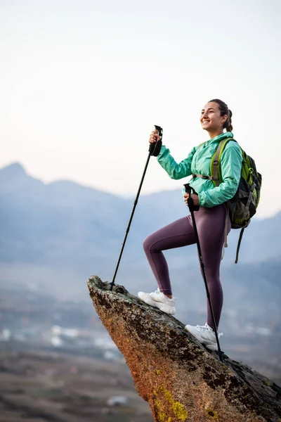 Hiker Girl Resting Rock Pedestal Long Day Trekking Woman Enjoying — Stock Photo, Image