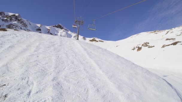 Paardrijden Een Stoeltjeslift Zwitserse Alpen — Stockvideo