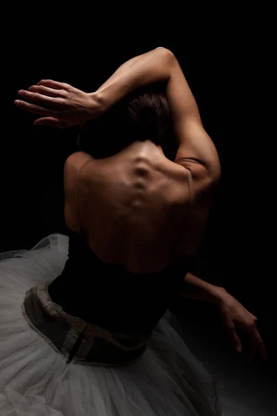 Media Silueta Bailarina Ballet Moderna Balerina Posando Sobre Fondo Oscuro — Foto de Stock