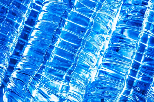 Abstracto Primer Plano Pila Botellas Agua Plástico — Foto de Stock
