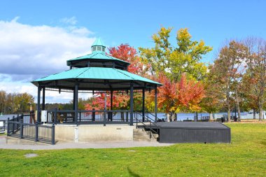 Hudson, New York 'taki Henry Hudson Riverfront Parkı' nda..