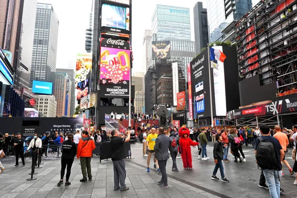 New York Okt 2022 Turister Trängs Torget Time Square Midtown — Stockfoto