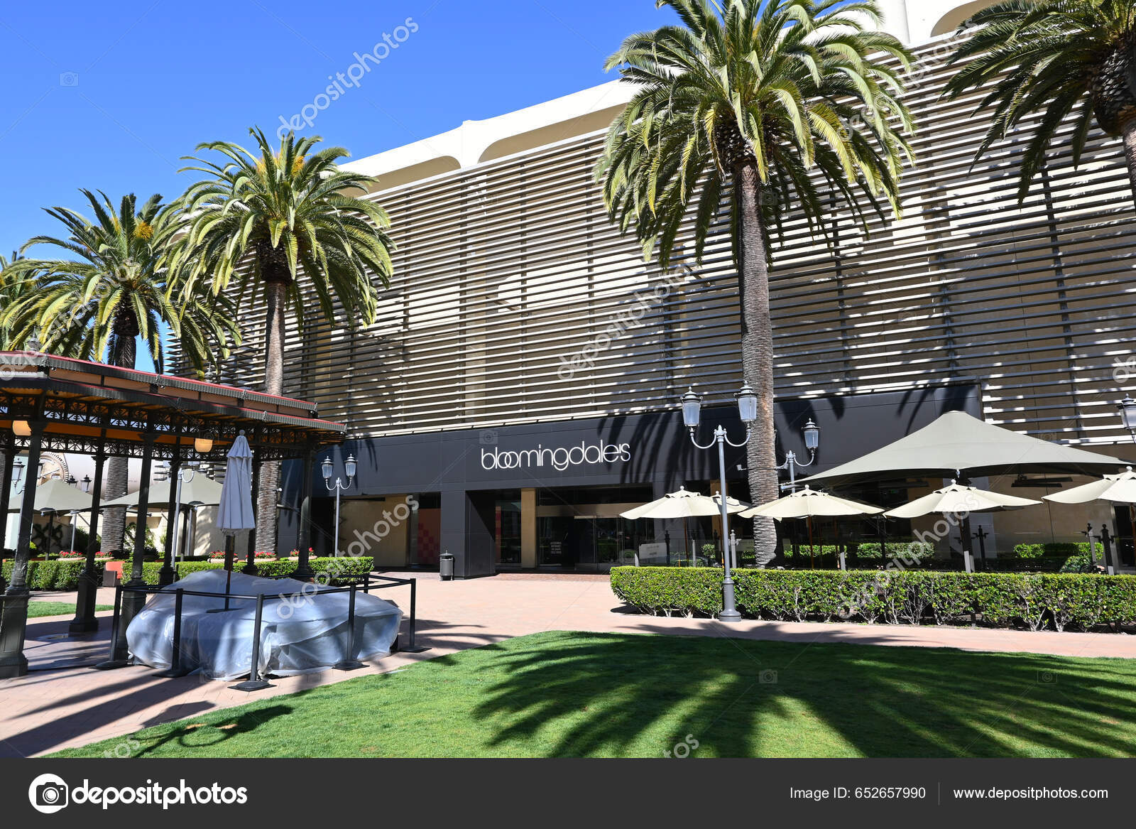 Bloomingdale's Newport Fashion Island - Newport Beach, CA