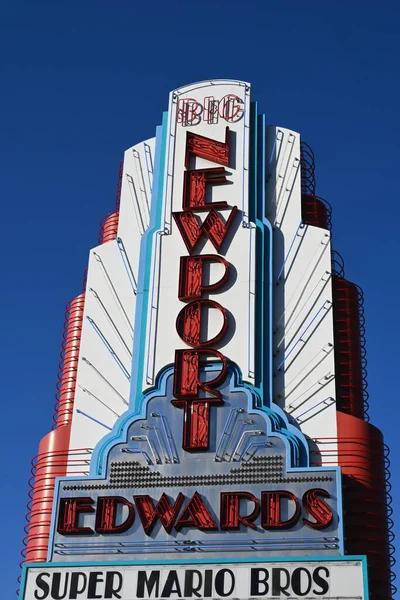 Newport Beach California Abr 2023 Regal Edwards Big Newport Theater — Fotografia de Stock
