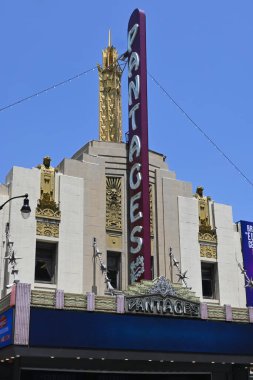 LOS ANGELES, CALIFORNIA - 12 Mayıs 2023: Hollywood Bulvarı 'ndaki Pantages Tiyatro Marketinin Kapanışı.
