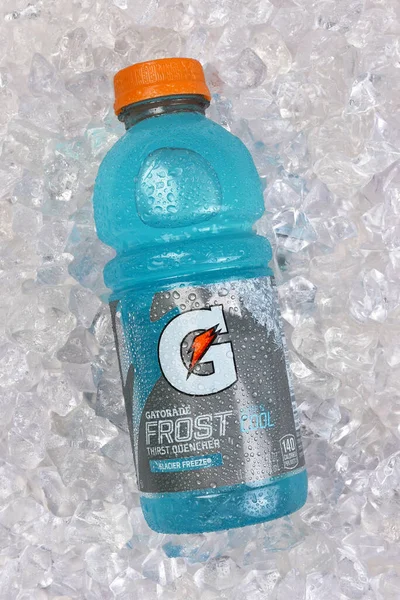 stock image IRVINE, CALIFORNIA - 5 JUNE 2023: A bottle of Gatorade Frost Glacier Freeze Thirst Quencher on ice.