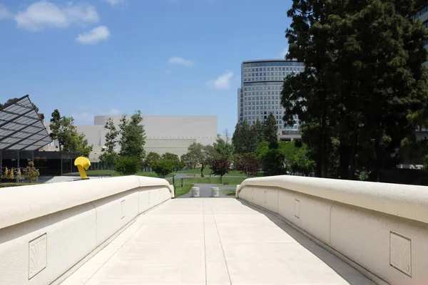 stock image COSTA MESA, CALIFORNIA - 8 MAY 2021: Unity Bridge, connecting South Coast Plaza and Town Center and The Segerstrom Center.