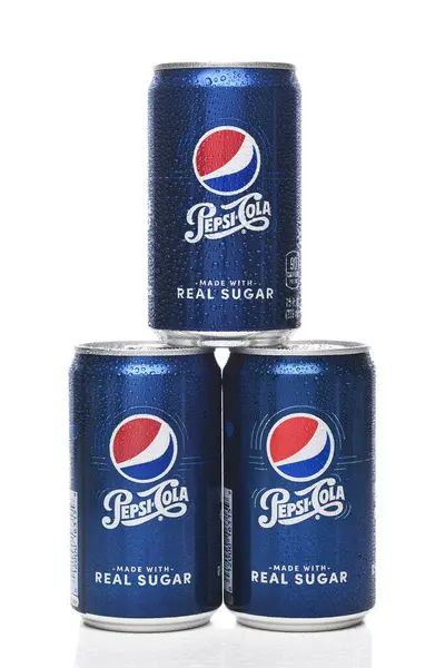 Irvine Kalifornia Feb 2024 Stos Trzech Mini Puszek Pepsi Real Zdjęcia Stockowe bez tantiem