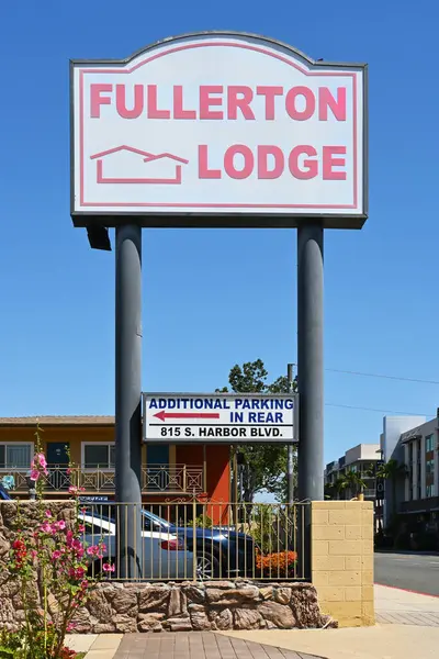 Fullerton California 2024年6月28日 港口大道上的Fullerton旅馆 — 图库照片
