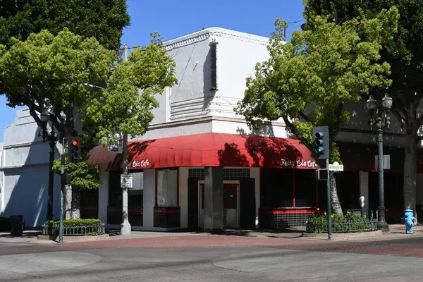 Whittier California Apr 2024 Rocky Cola Cafe Een Gezinsvriendelijk Diner Stockafbeelding