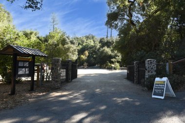 SILVERADO, CALIFORNIA - 25 OCT 2024: Entrance to  the Helena Modjeska Historic House and Garden. clipart