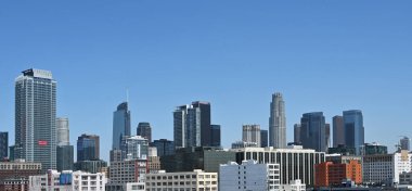 LOS ANGELES, CALIFORNIA - 19 Mayıs 2025: Los Angeles Skyline Garment District, Deloitte 'de yüksek bir yerden görüldü, 