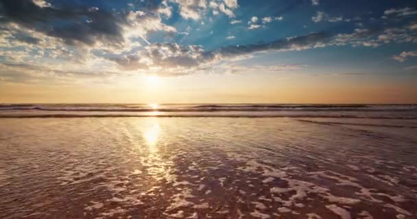 Šťastný Nový Rok 2023 Text Písku Oceán Východ Slunce Břehu — Stock video
