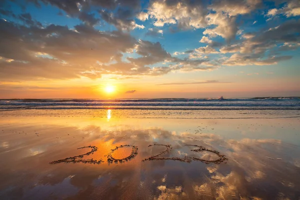 Новым 2023 Годом Отдыхая Пляже Морском Пляже Восходом Солнца — стоковое фото