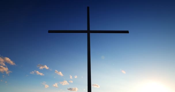 神圣的十字架 蓝天的云彩和太阳光 4K视频 — 图库视频影像