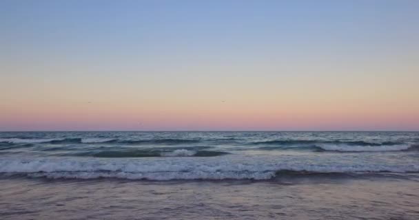Kolor Tropikalny Ocean Wschód Słońca Plaży Piasek Fale Morskie Wideo — Wideo stockowe