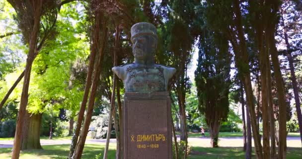 Memorial Monument Voor Nationale Held Hadzhi Dimitar Gelegen Bulgaarse Stad — Stockvideo