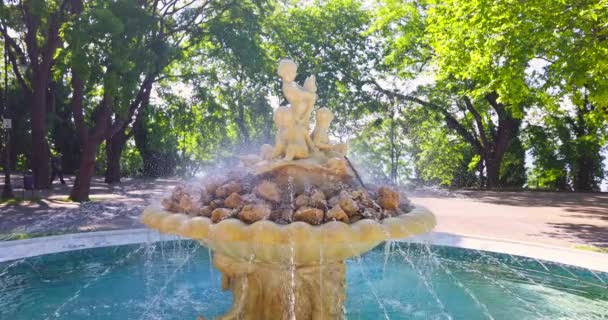 Vodní Fontána Andělskými Sochami Mořské Zahradě Varně Bulharsko — Stock video