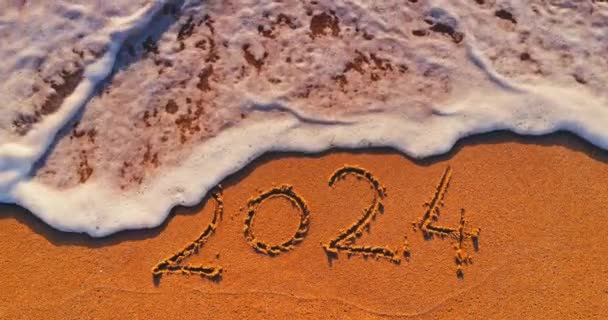 Mar Amanecer Ola Bienvenida Año Nuevo 2024 Texto Escrito Playa — Vídeos de Stock