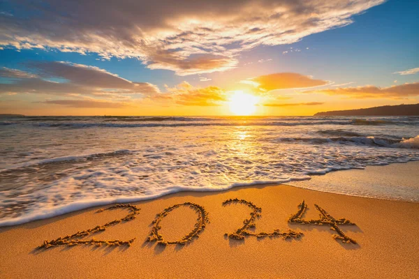 Feliz Año Nuevo 2024 Concepto Letras Playa Texto Escrito Playa — Foto de Stock
