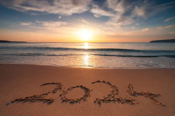 Año Nuevo 2024 Mañana Sobre Playa Arena Hermoso Amanecer Del —  Fotos de Stock