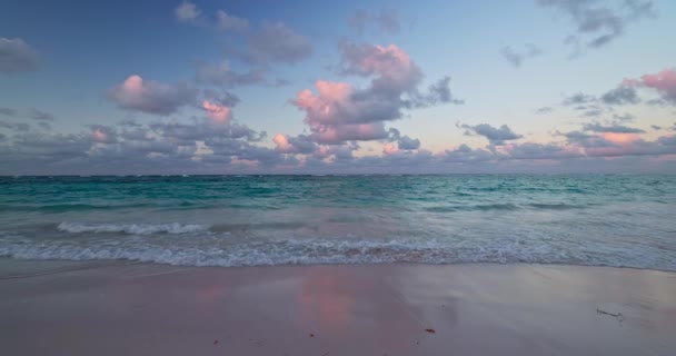 Scenica Alba Tropicale Sulle Onde Del Mare Caraibico Spiaggia Esotica — Video Stock