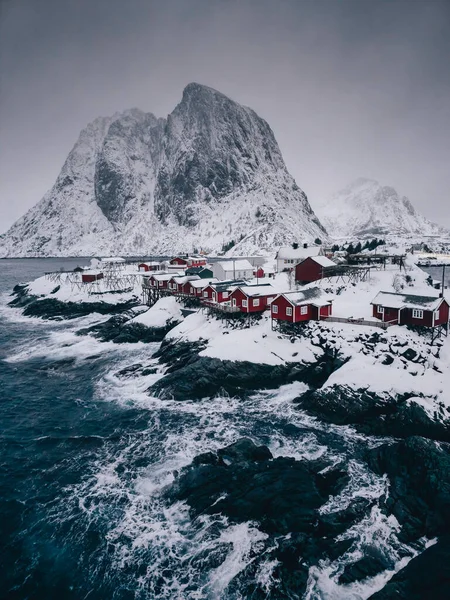 Lofotenské Ostrovy Reine Norsko Hamnoy Rybářská Vesnice Červenými Rorbuer Domy — Stock fotografie
