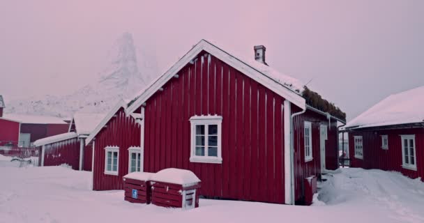 Noordse Architectonische Huizen Van Lofoten Eilanden Noorwegen Reine Dorp Met — Stockvideo
