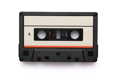 Retro ses kaseti beyaz bir arkaplanda izole edildi