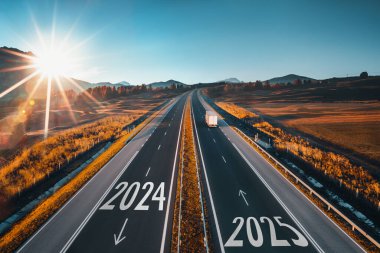 Geleceğe Yolculuk, 2024 'ten 2025' e Yolculuk
