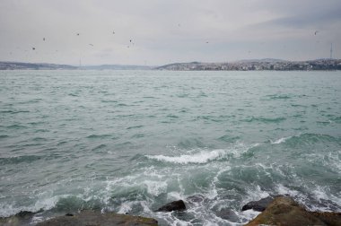 İstanbul manzarasında Boğaz Denizi Suyu